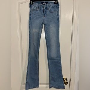 Hollister low rise bootcut size 00R